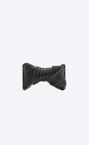 SAINT LAURENT Lederarmbänder Damen Verdrehtes Armband aus schwarzem Leder und Metall a_V4